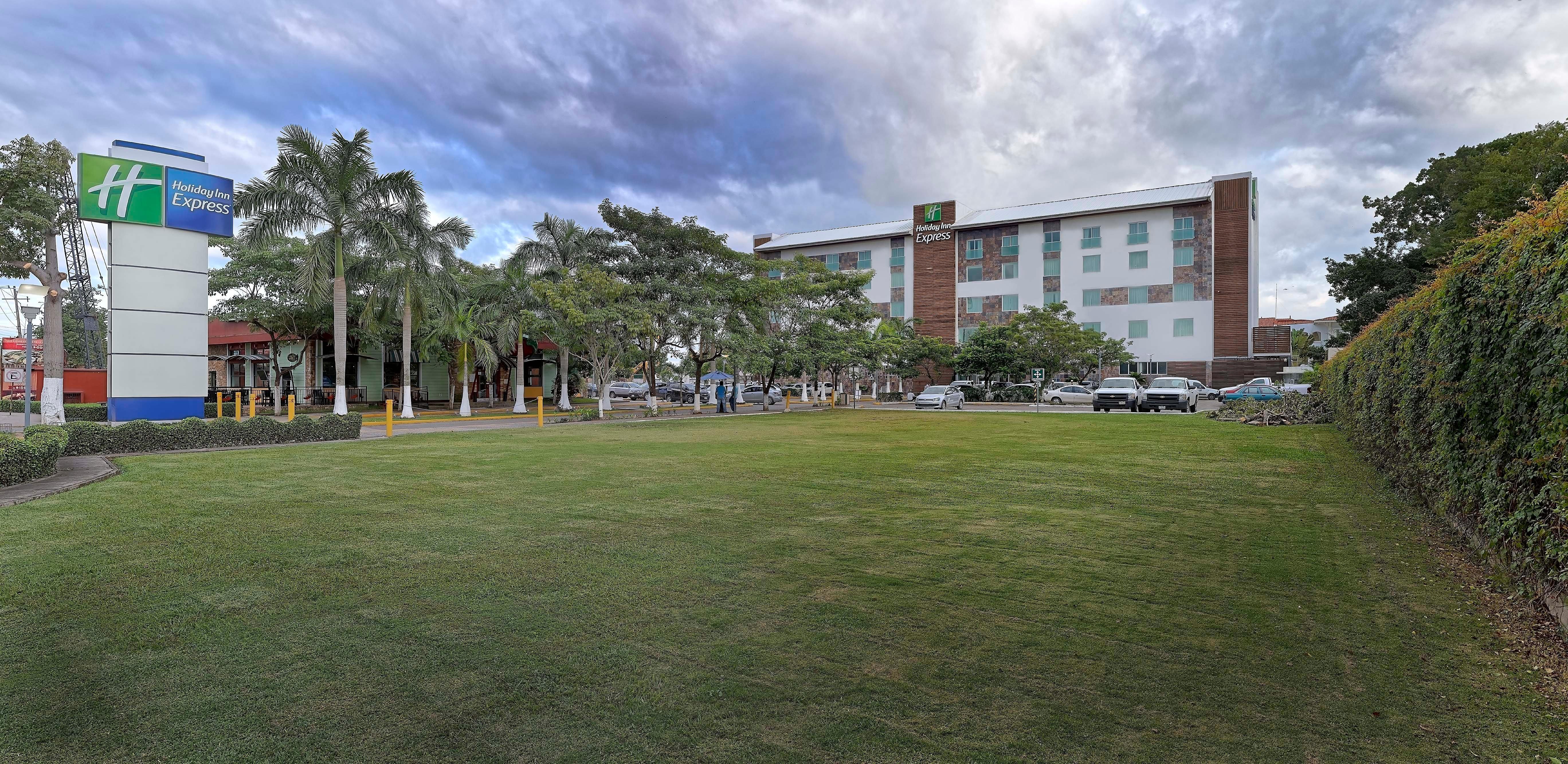 Holiday Inn Express Villahermosa By Ihg מראה חיצוני תמונה